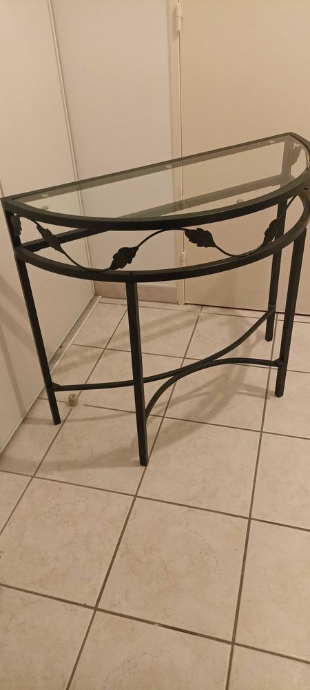 console tr�s bon �tat manque de place 30 Saumur (49)