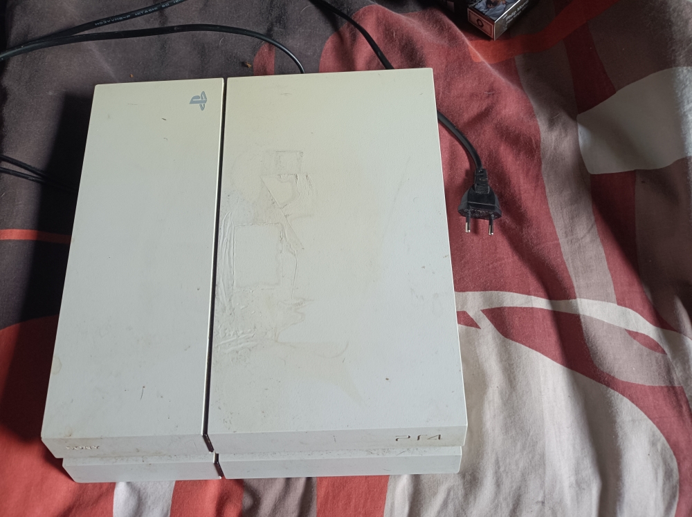 de console 140 Puteaux (92)