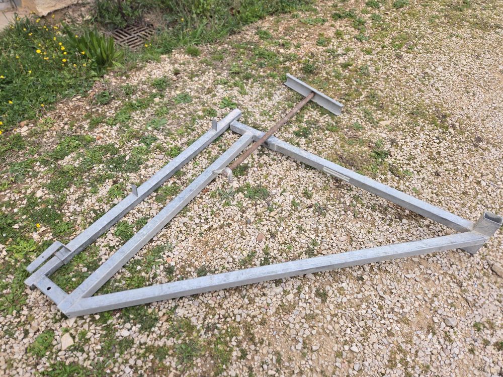 consoles �chafaudage 250 Lauris (84)