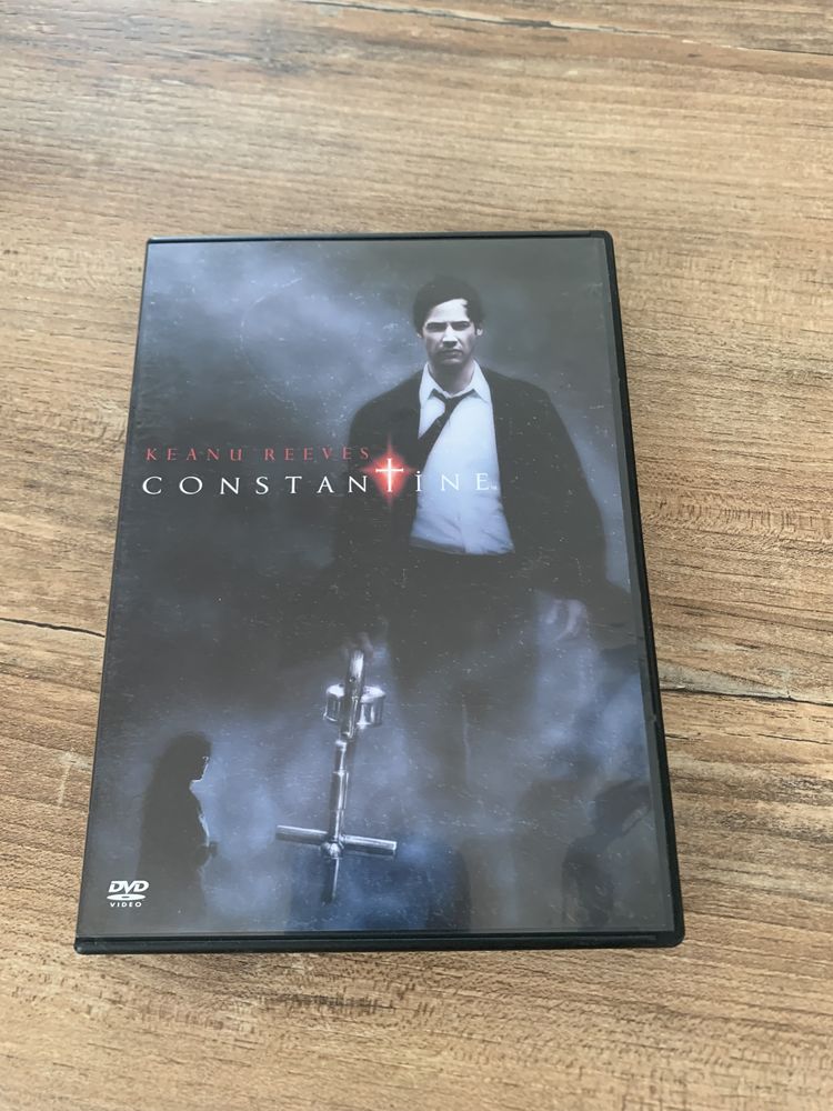 DVD    Constantine    2 Saleilles (66)