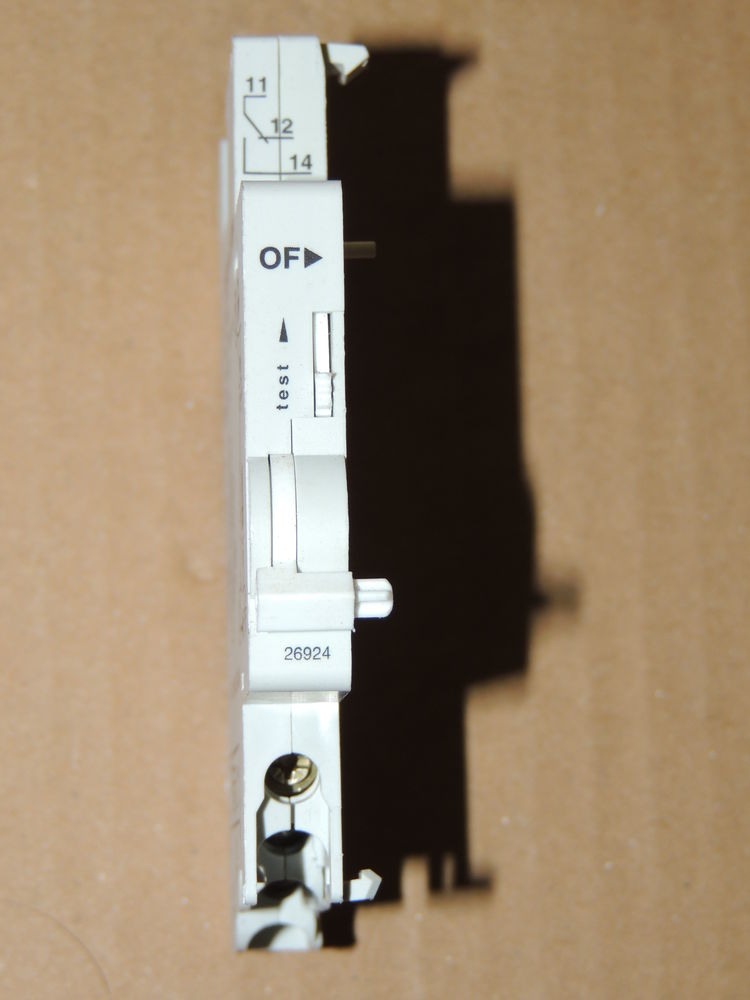 CONTACT AUXILIAIRE  MERLIN GERIN (118)
7 Vend�me (41)