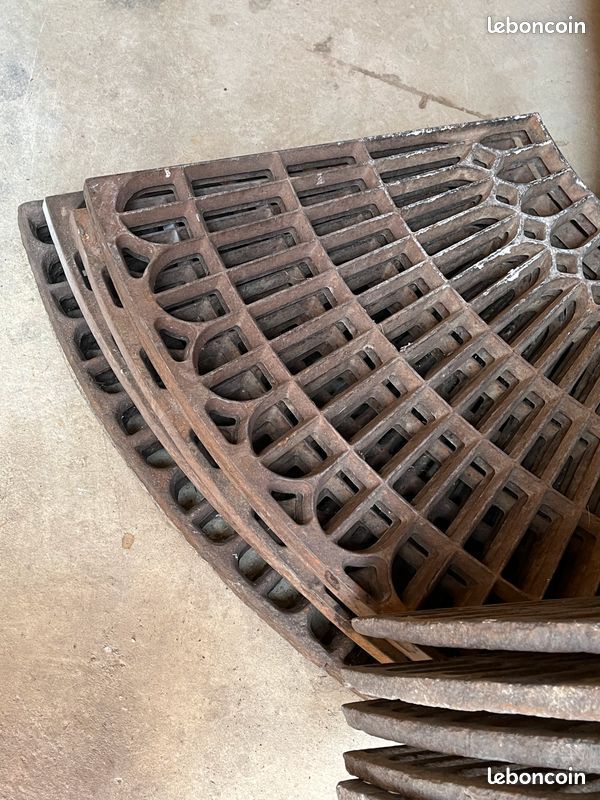 contour d'arbres 1200 Bagnols-sur-C�ze (30)