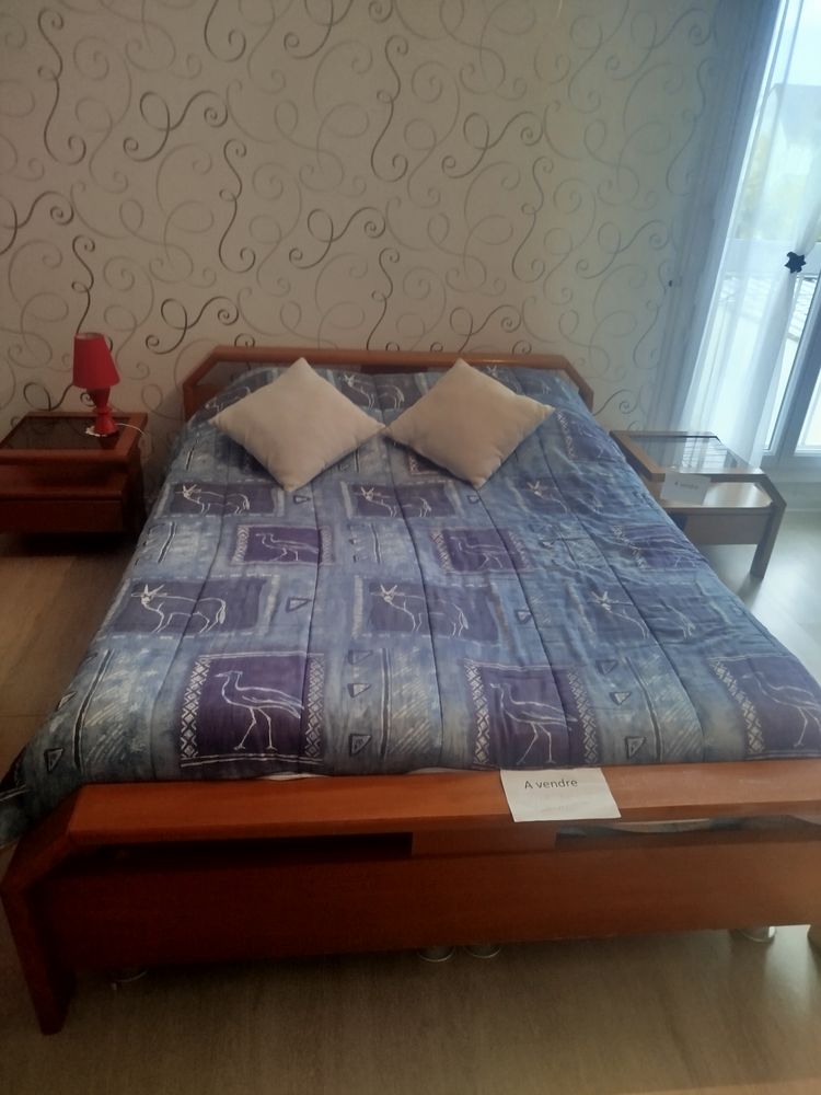 Contour de lit et table de nuit 60 Bourges (18)