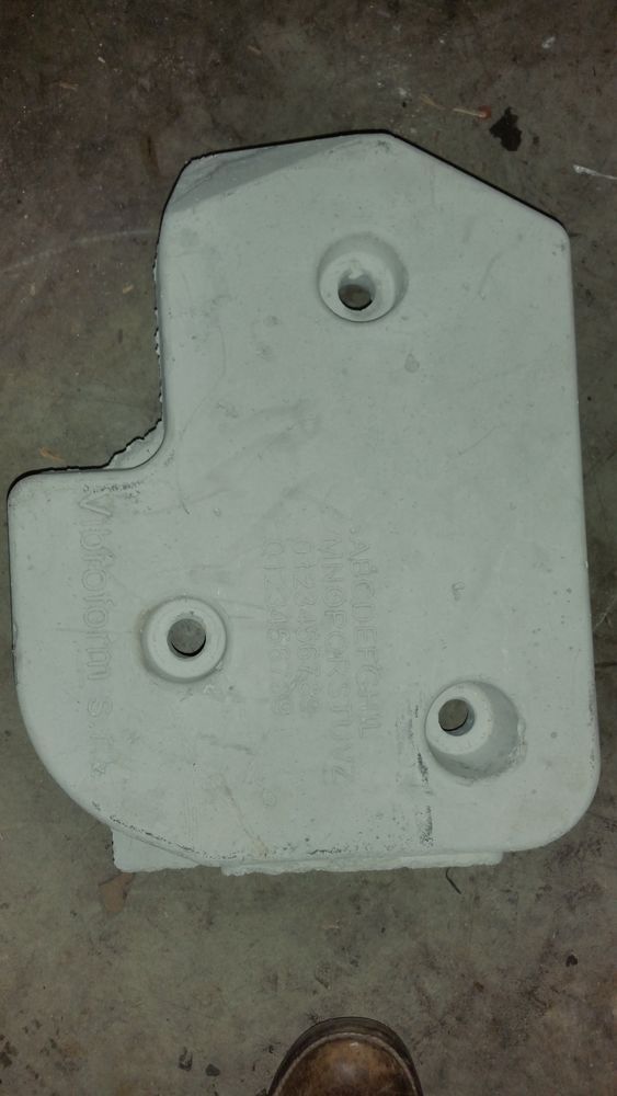 Contre-poids Sup�rieur machine � laver Indesit.WIXL12 25 Clichy (92)