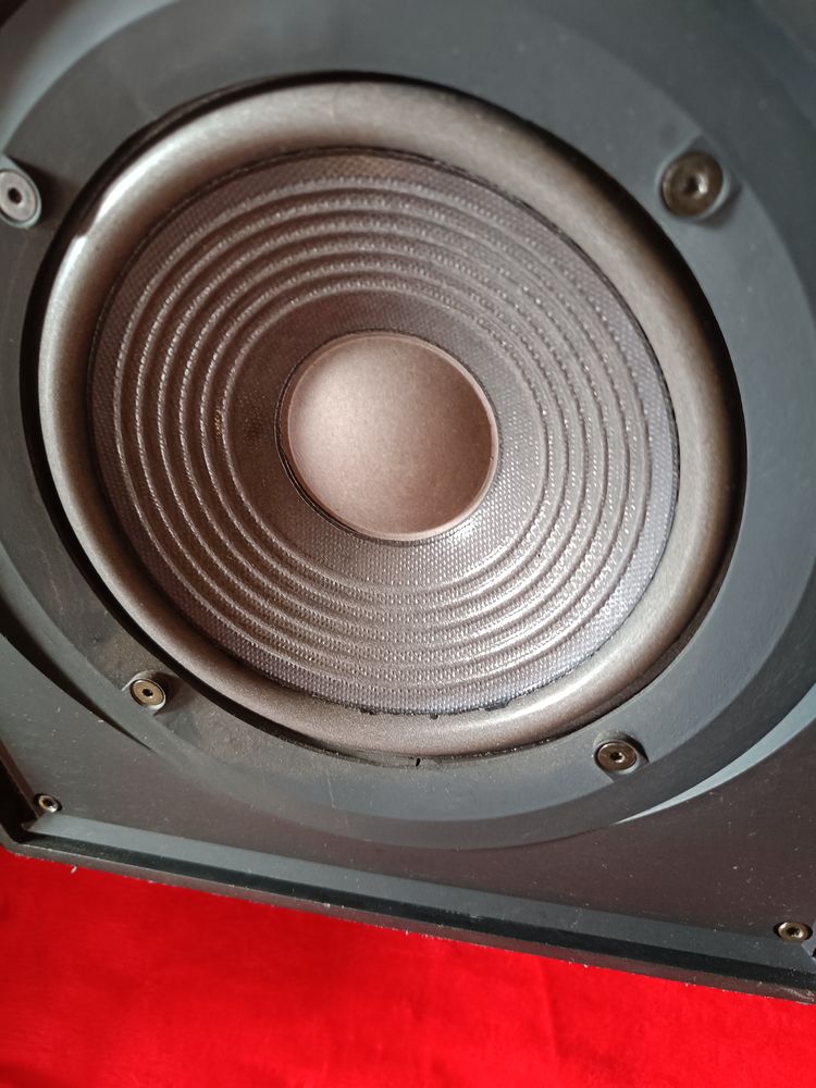 JBL contr�le 5 180 Paris 18 (75)