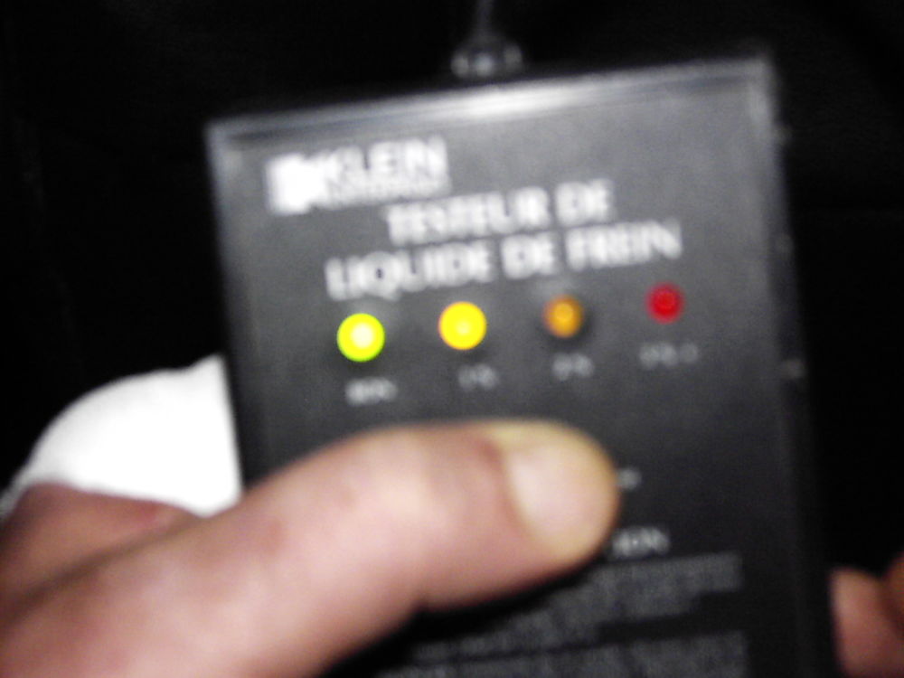 contr�leur d'humidit� de liquide de frein � saisir neuf 100 Cantaing-sur-Escaut (59)