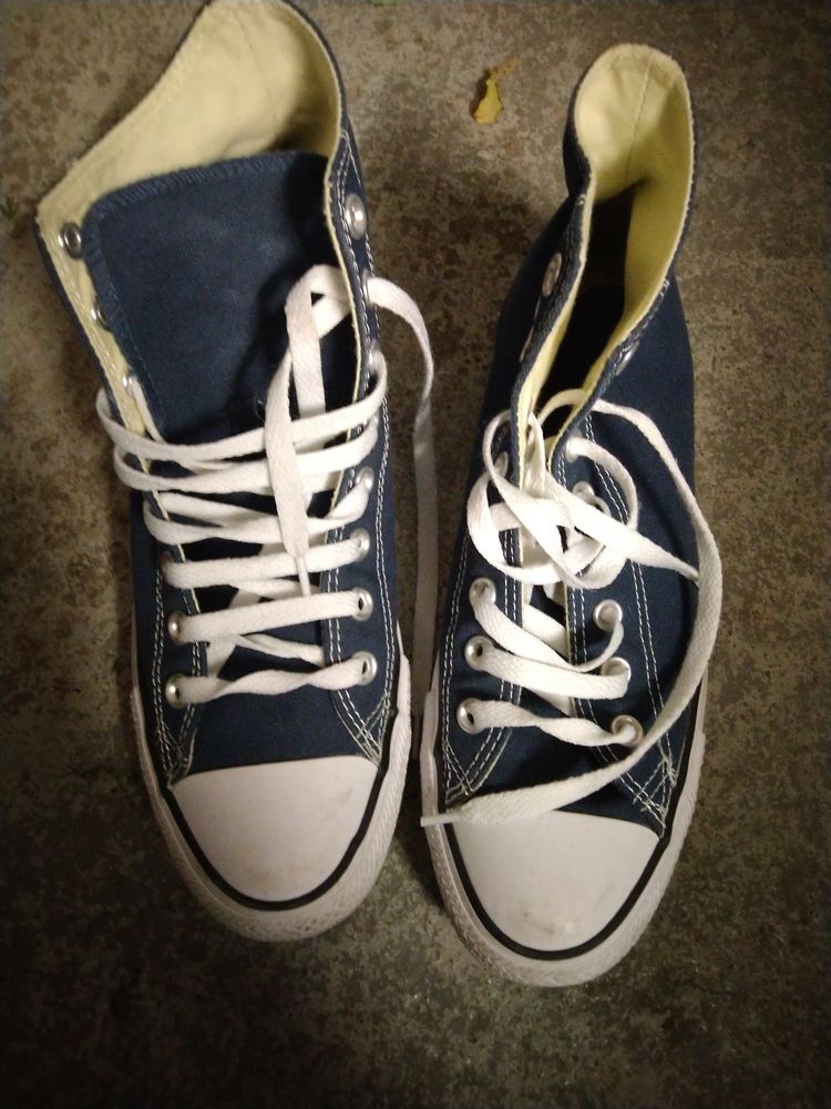 Converse bleue 35 Schiltigheim (67)