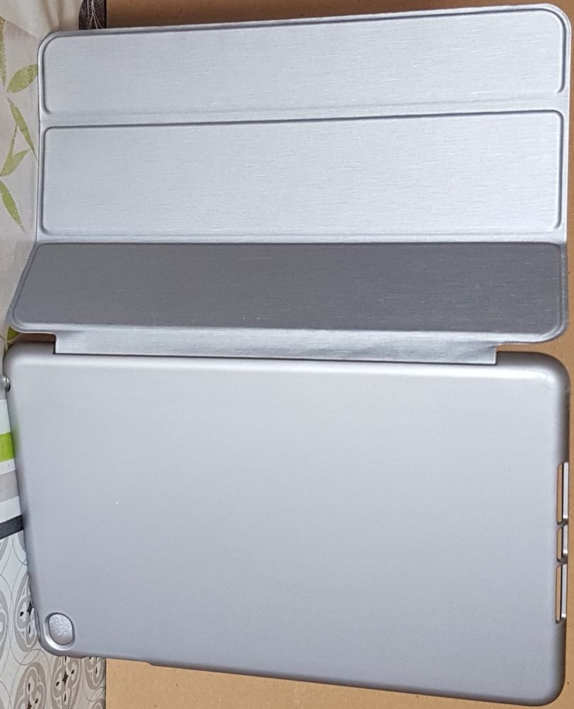 coques Ipad mini 4 sous plastique 7 La For�t-du-Parc (27)