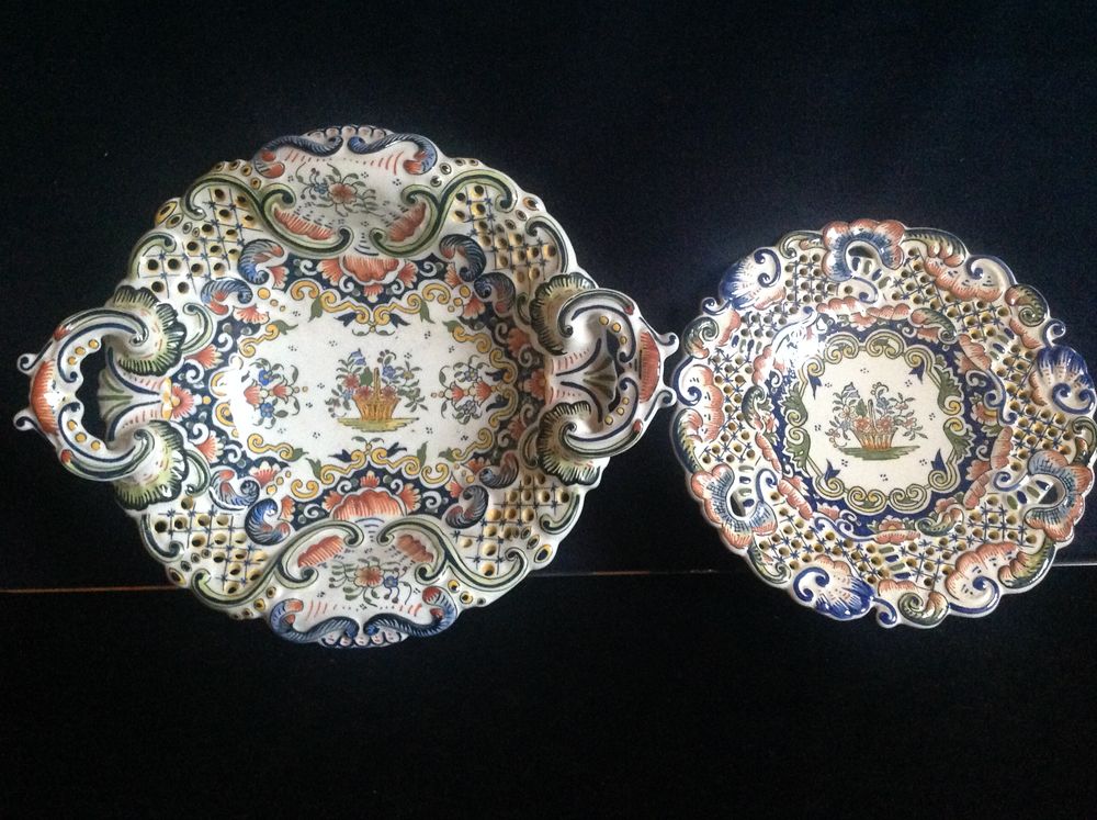 CORBEILLE � FRUITS ET ASSIETTE AJOUR�E EN FAIENCE Envoi Poss 85 Tr�gunc (29)