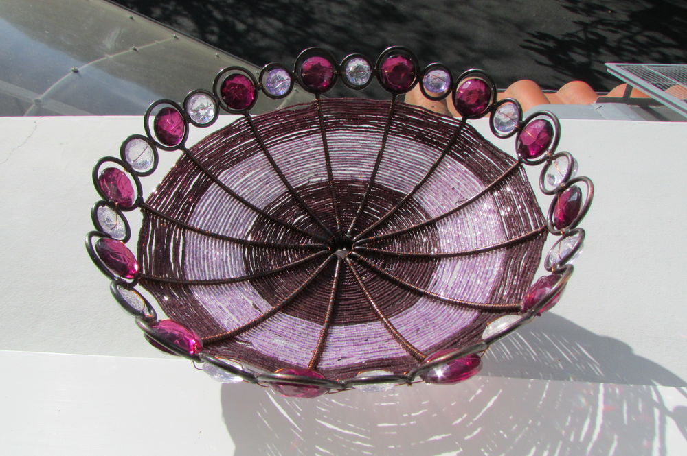 Corbeille � fruits, pain , festive, en metal tress� de perle 45 Albi (81)