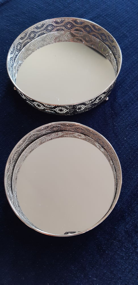 2 corbeilles m�tal avec fond miroir 10 Paris 19 (75)