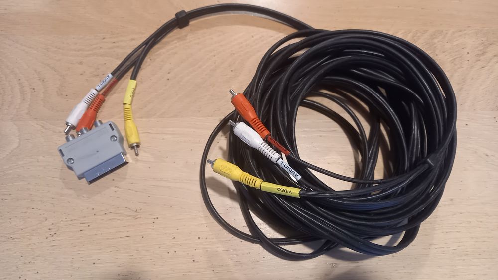 Cordon audio vid�o RCA 10 m�tres 15 Villiers-sur-Loir (41)