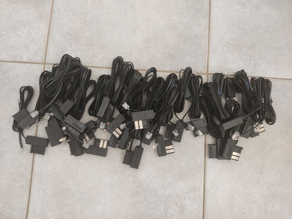 Lot de 31 cordons t�l�phonique fiche T vers RJ11 180cm neufs 1 Boisset-et-Gaujac (30)