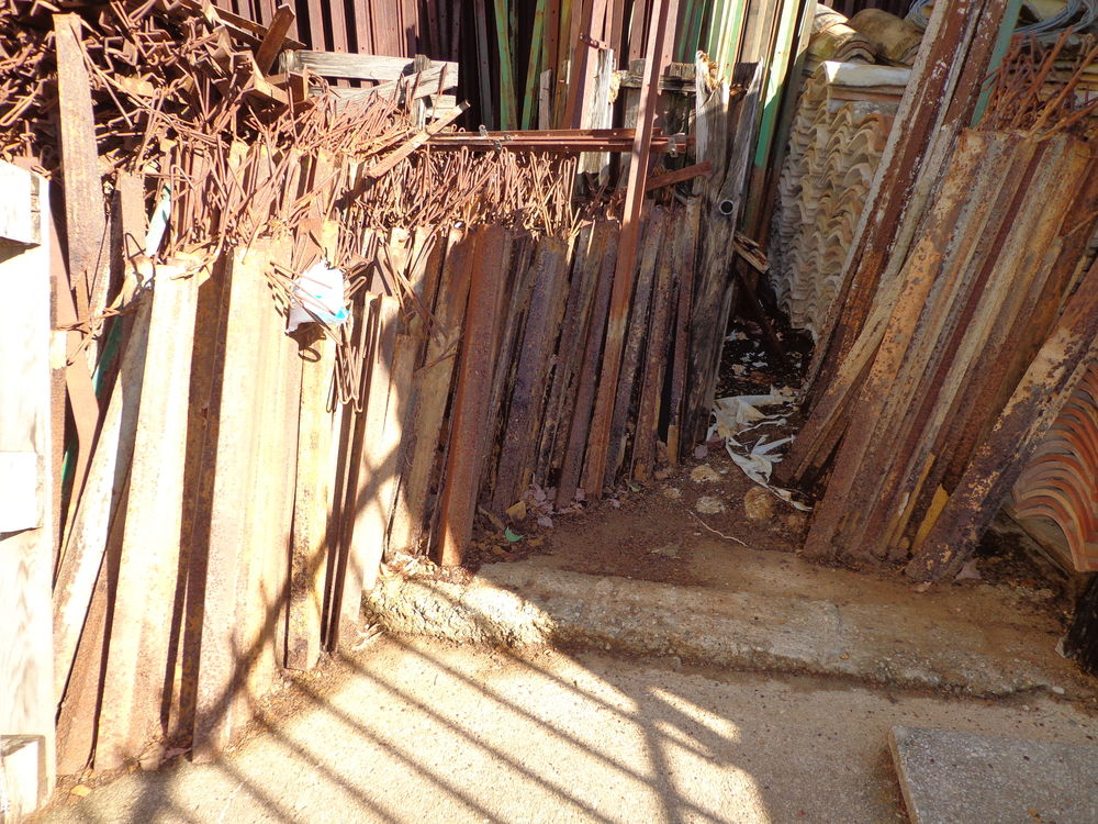 Corni�re  80 cm  35 x 35 cm  avec un  trous 1 Saint-Christol (34)