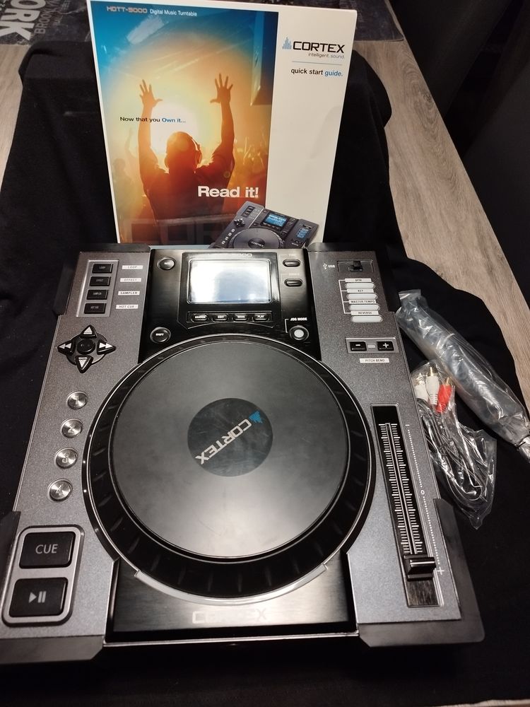 Cortex HDTT-5000 Turntable DJ Controller B-Stock 250 Narbonne (11)