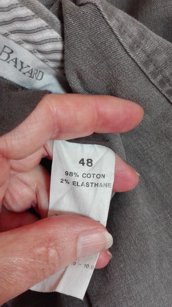 COSTUME BEIGE 10 Charny (77)