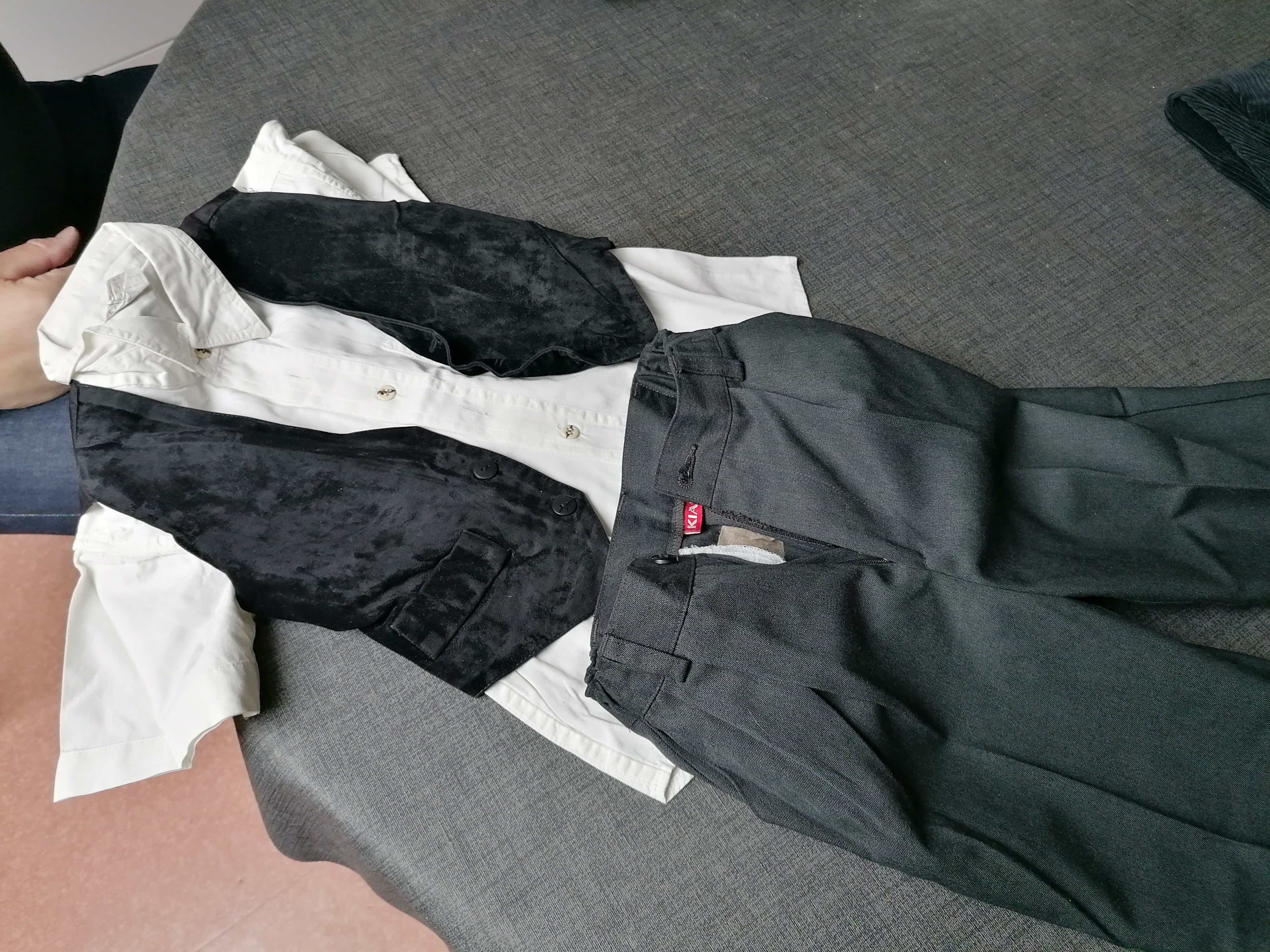 Costume enfant 10 Cognin (73)