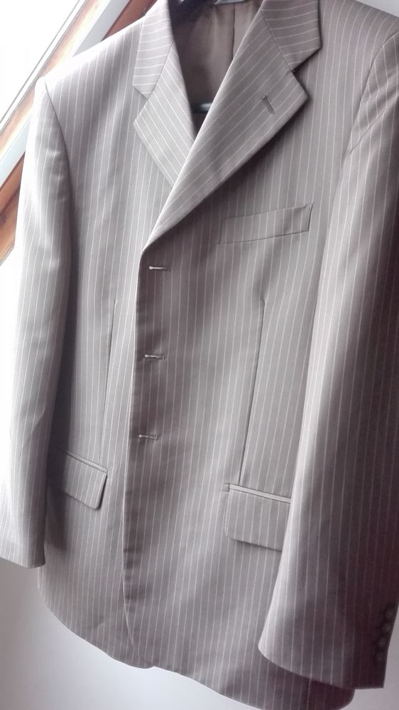 costume homme impeccable 10 Charny (77)