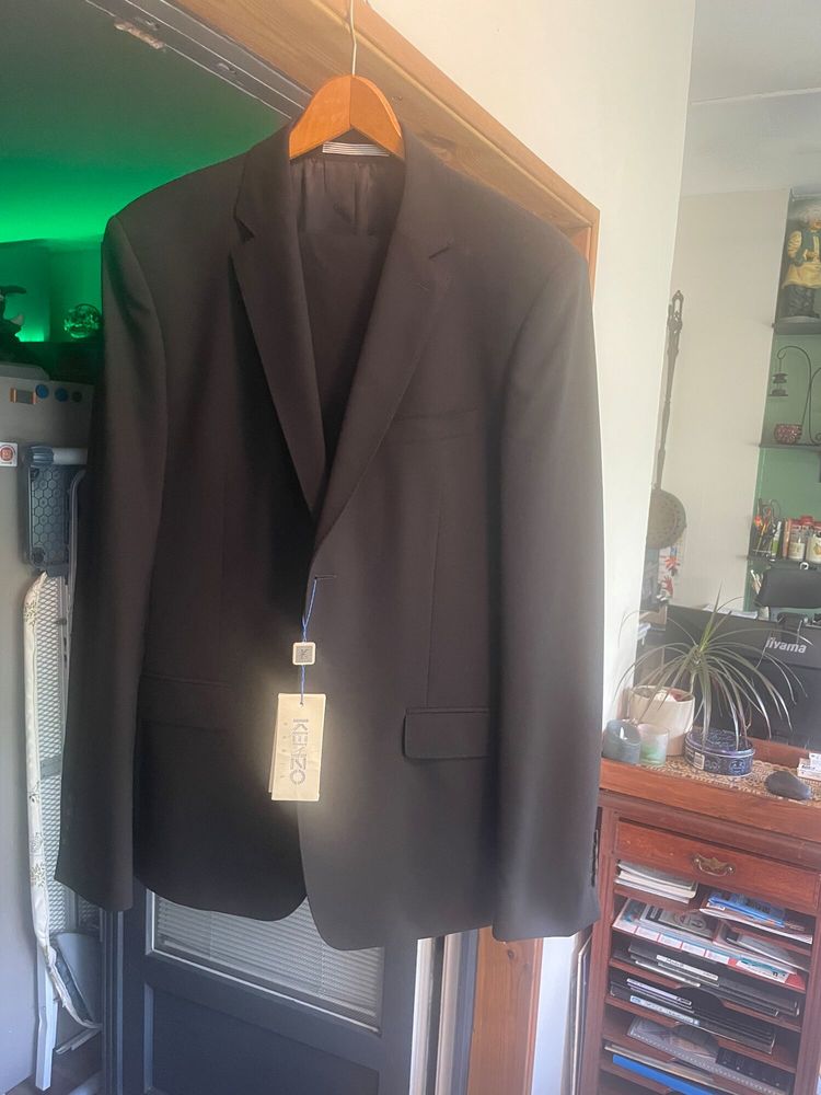 COSTUME KENZO NEUF 350 Sainte-Clotilde (97)