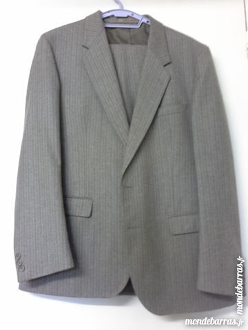  COSTUME   Maurice Brunier   Paris  30 Vaux-le-P�nil (77)