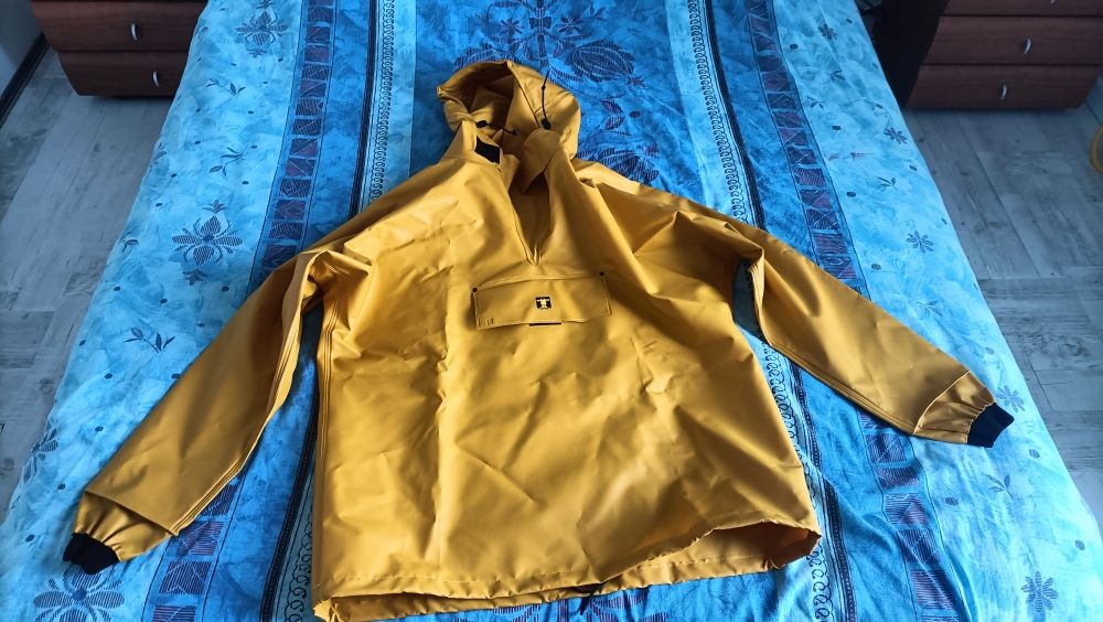 lot Guy Cotten salopette et vareuse epi1 neuf jamais servi. 150 Grasse (06)