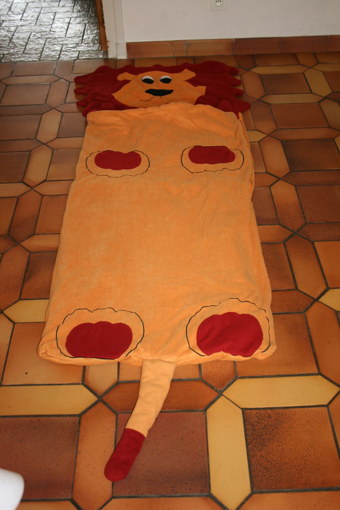 sac de couchage animal ou couverture pour enfant 20 Roman�che-Thorins (71)