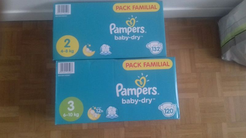 couches Pampers Baby Dry T2et T3 25 Épinay-sur-Seine (93)