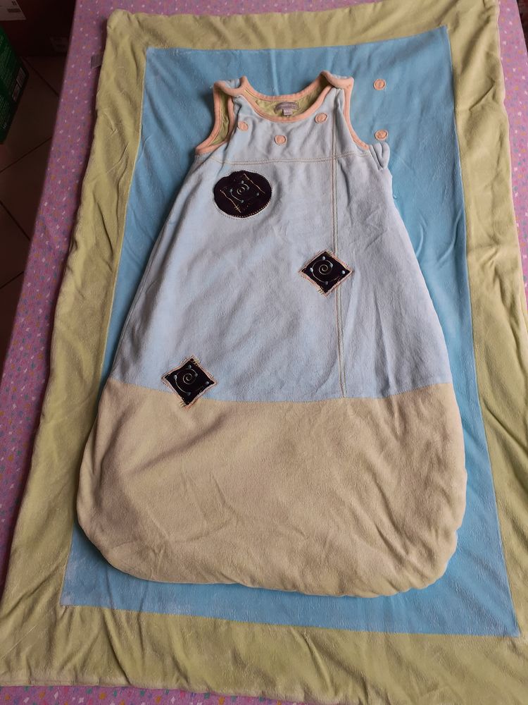 Couette lit b�b� + gigoteuse assortie 90 cm 6 Grisolles (82)