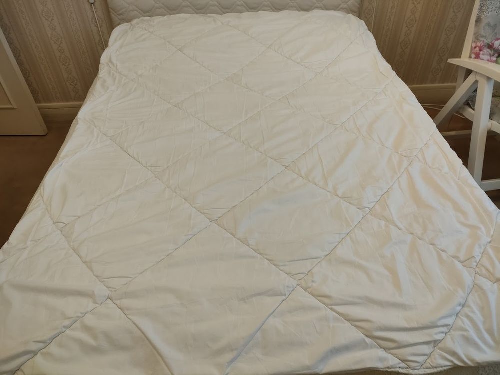 COUETTE POUR LIT 1 PERSONNE - MARQUE BLEU CALIN 15 Paris 14 (75)