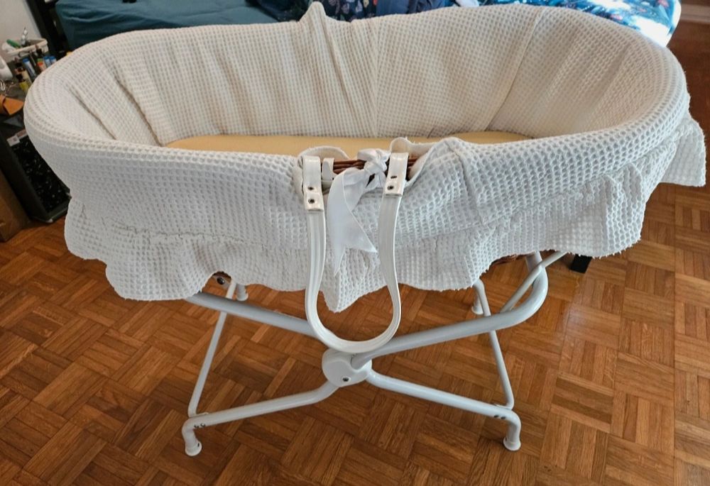 Couffin b�b� 20 Dagneux (01)