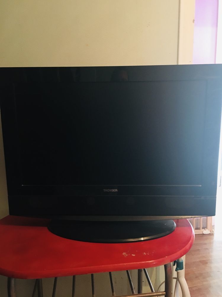 tv Led  81 cm  de couleur  marque thomson possible de venire la voire 80 Le Mans (72)