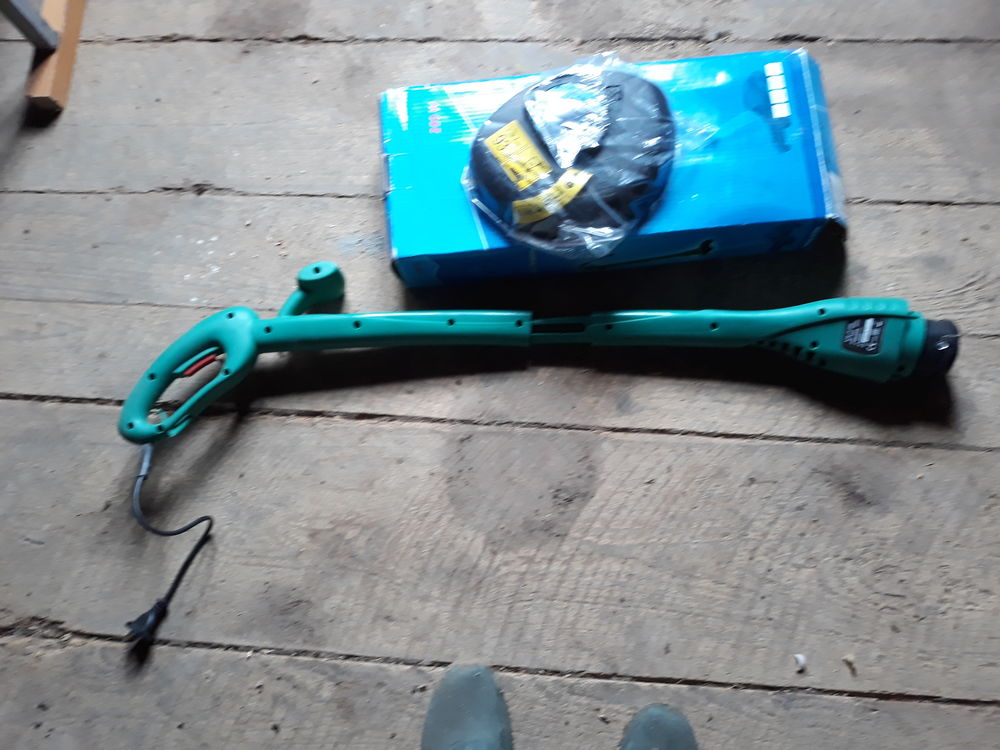  coupe bordure  �lectrique 20 Bussi�res-et-Pruns (63)