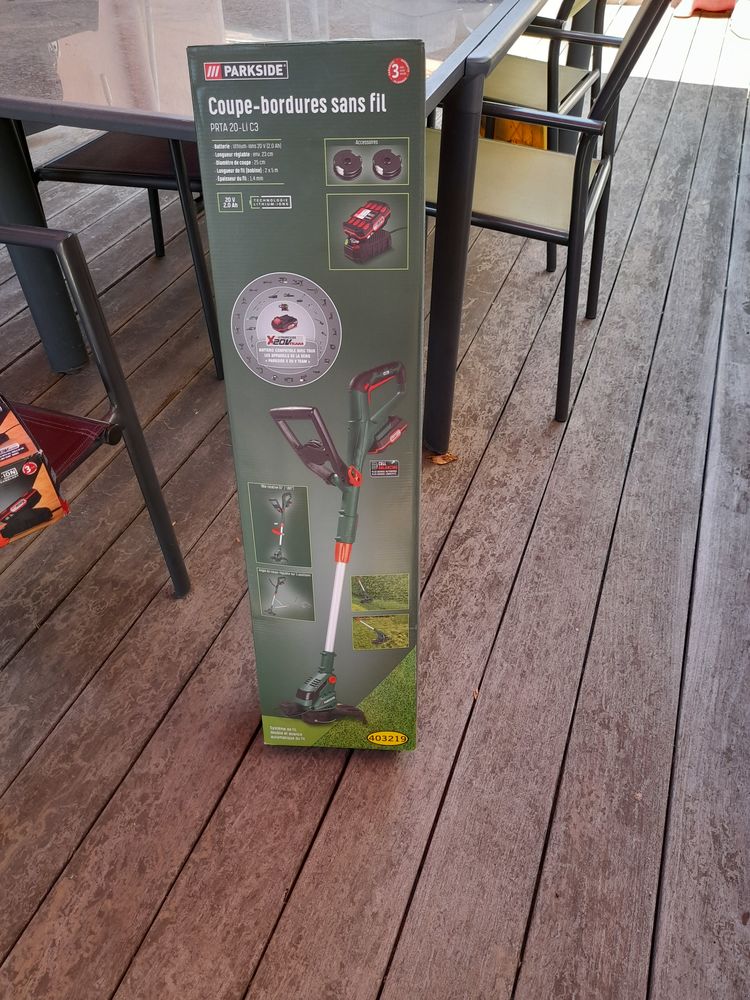 coupe-bordures (fil) � batterie 0 Nice (06)