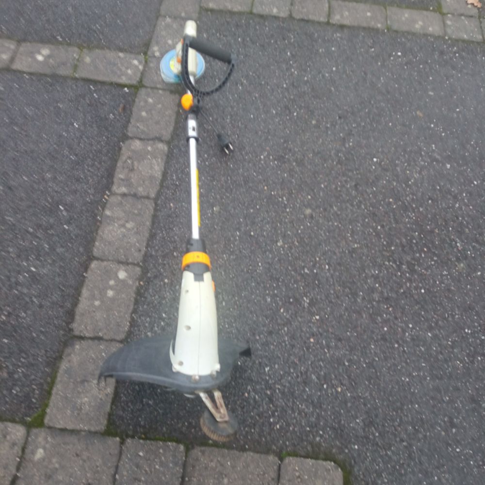 Coupe bordures 30 Pont-P�an (35)