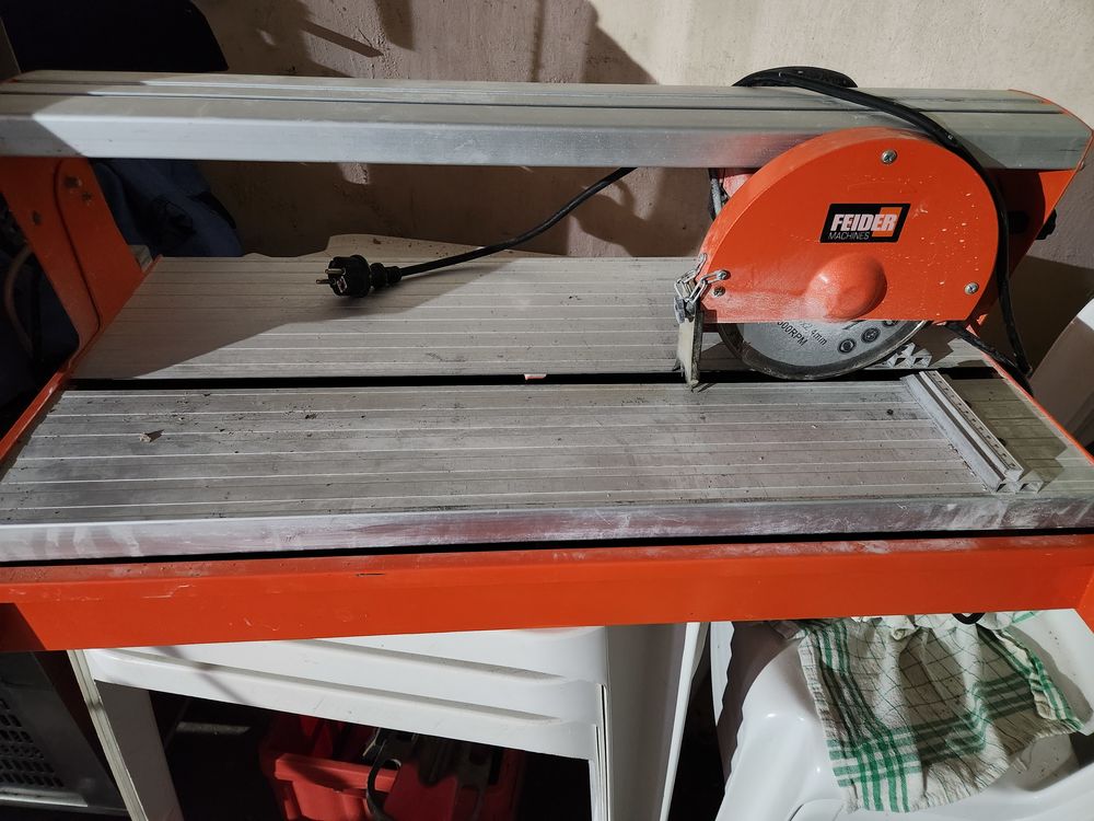 Coupe carrelage � eau 120 La Rochelle (17)