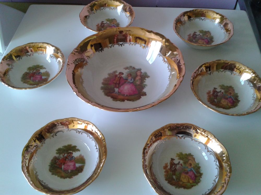 Coupe et coupelles neuves porcelaine BAVARIA d�cor or 24 K 60 Dijon (21)