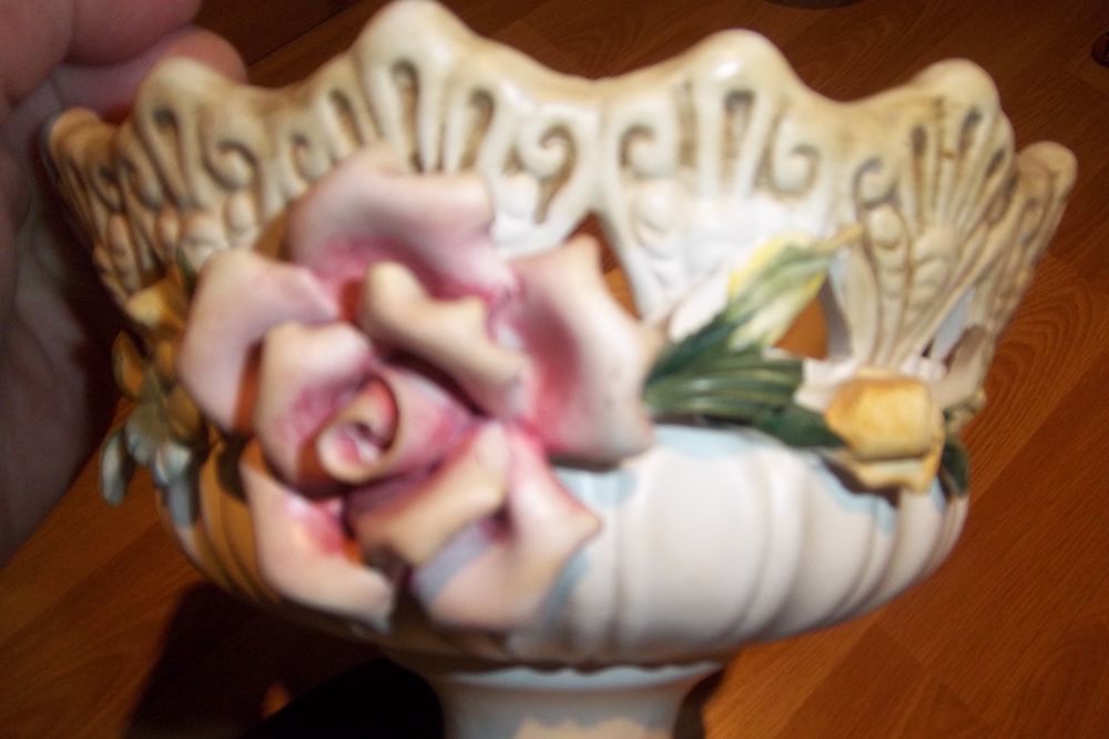 Coupe sur pied vide poche c�ramique 4 Colombier-Fontaine (25)