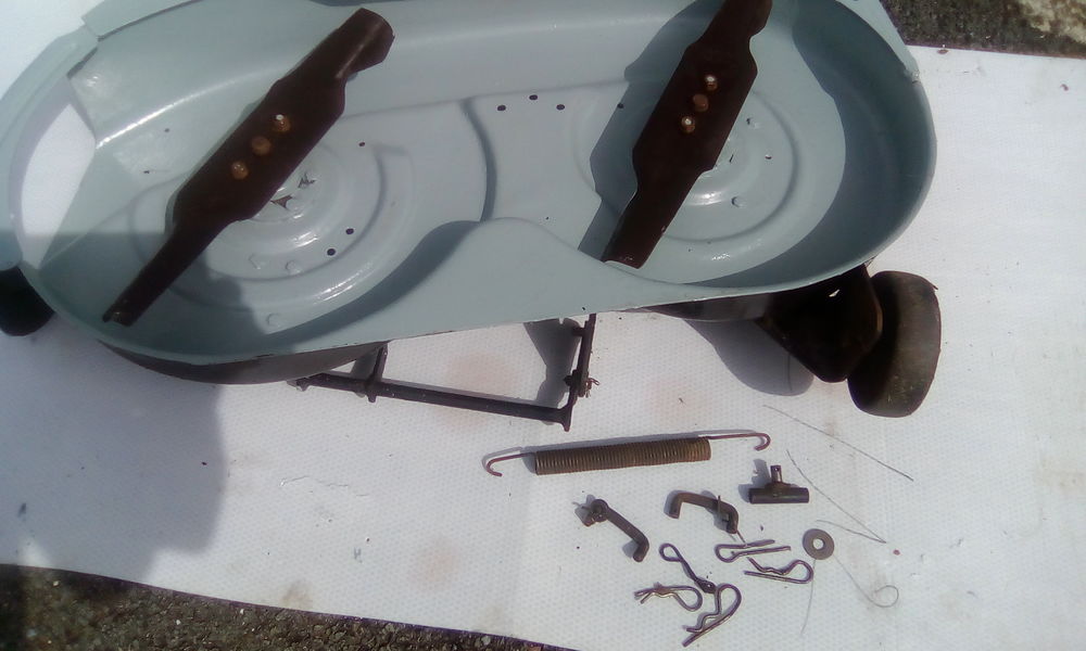 coupe pour tracteur tondeuse autoport�e 80 Rouillac (16)