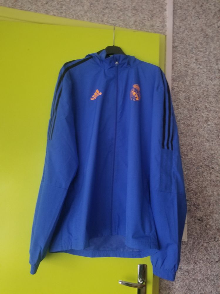 Coupe vent �   capuche Adidas 08/21 65 Auby (59)