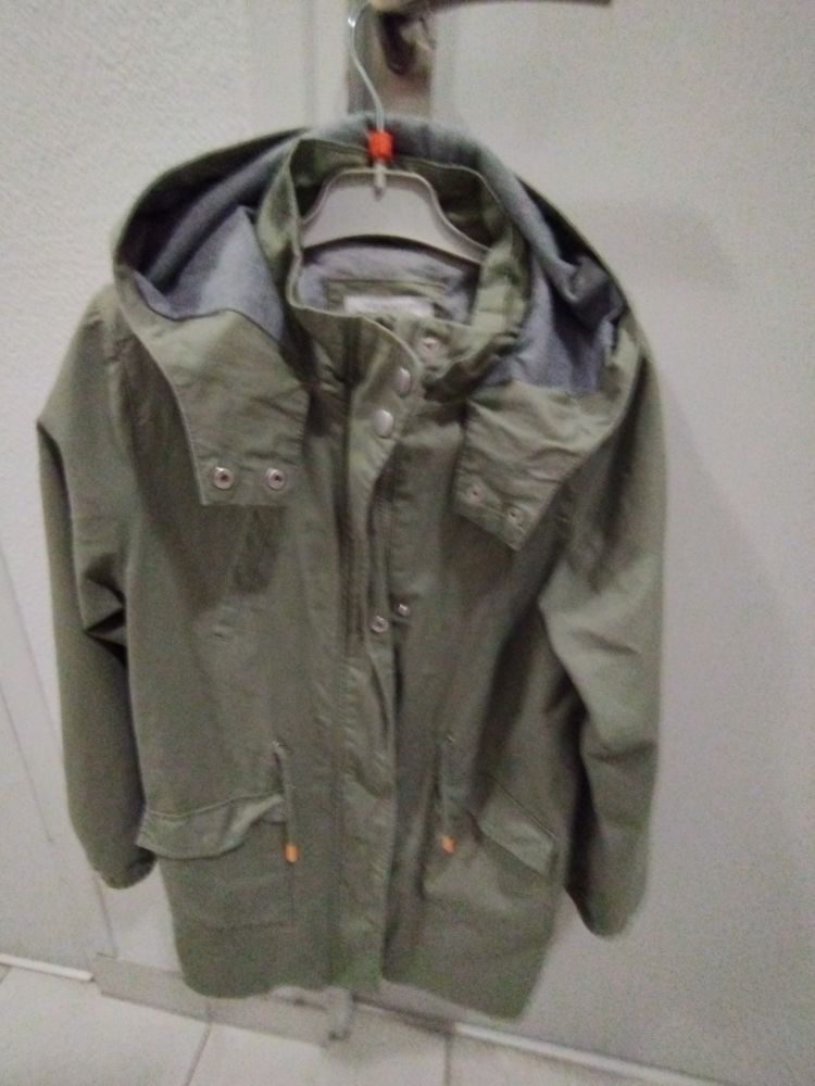 Coupe vent fille 10 Villejuif (94)