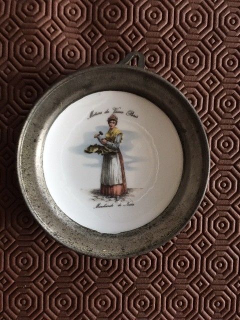 Coupelle � suspendre 8 Ch�lette-sur-Loing (45)