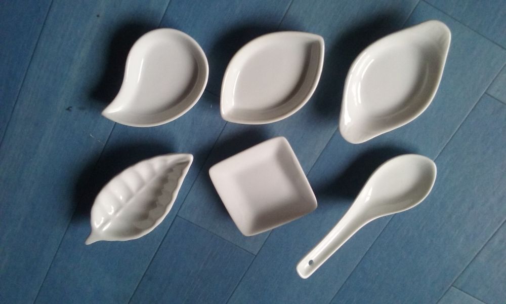  Lot de 24 coupelles et cuill�res neuves 5 Le Mans (72)