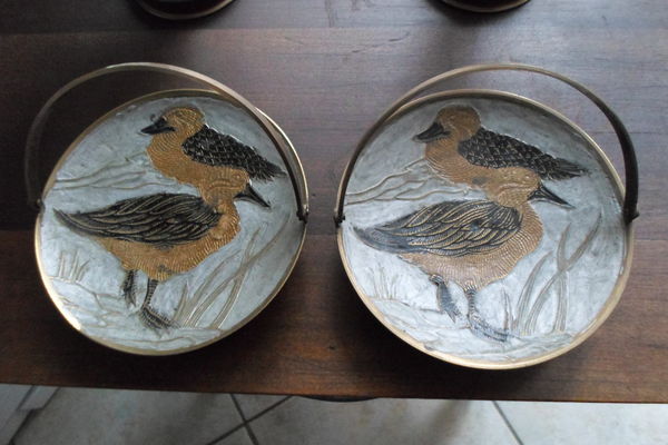 lot de 2 coupelles en cuivre cloisonne avec anse 
45 Am�lie-les-Bains-Palalda (66)
