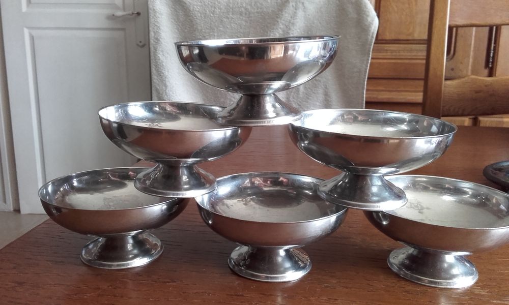 Lot de 6 coupelles � glaces ou cocktail de fruits en inox 3 �tampes (91)