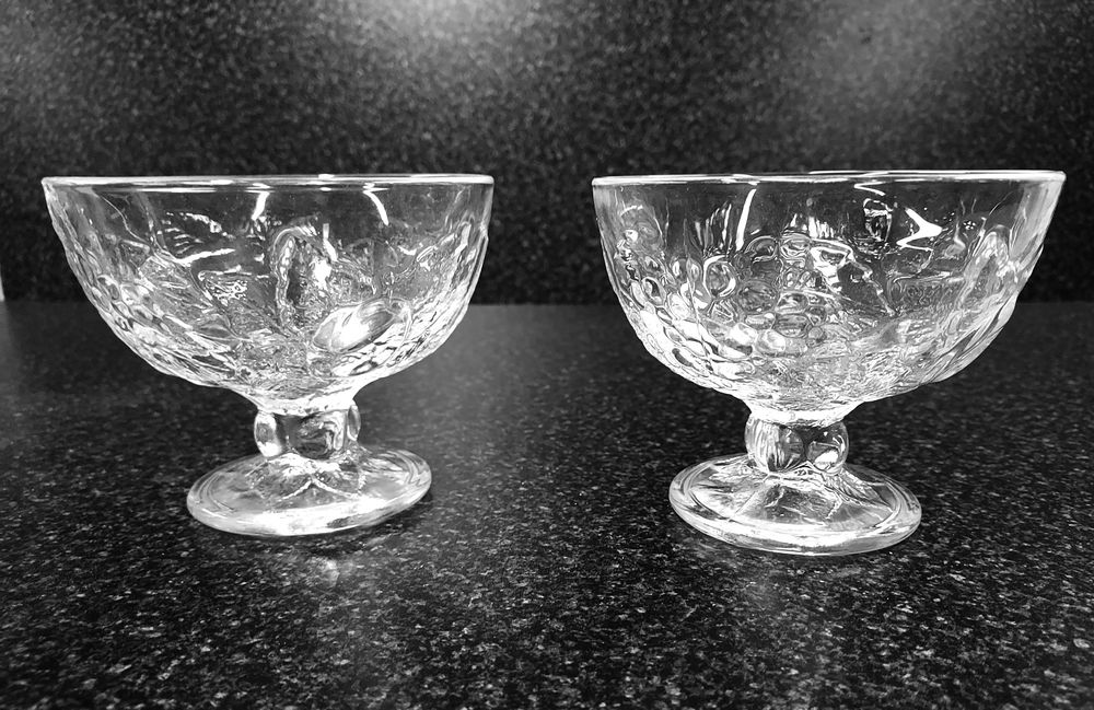 2 coupes � glace ou dessert en verre cisel� 3 Montigny-aux-Amognes (58)