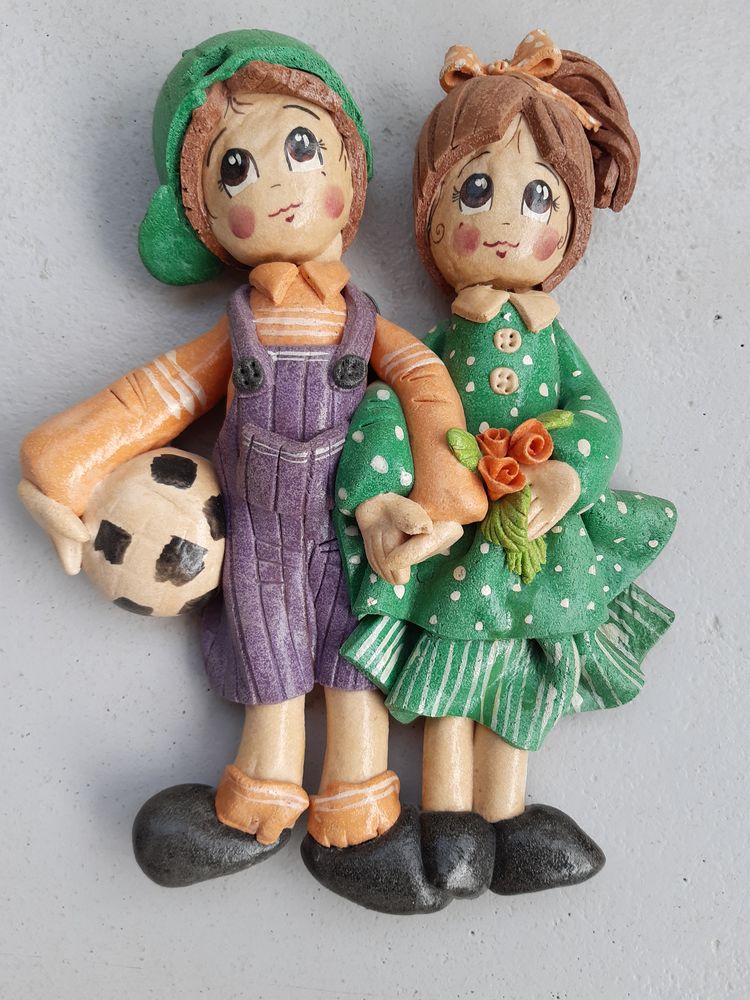 Couple Enfants Multicolore en P�te � Sel. 20 Le Vernois (39)