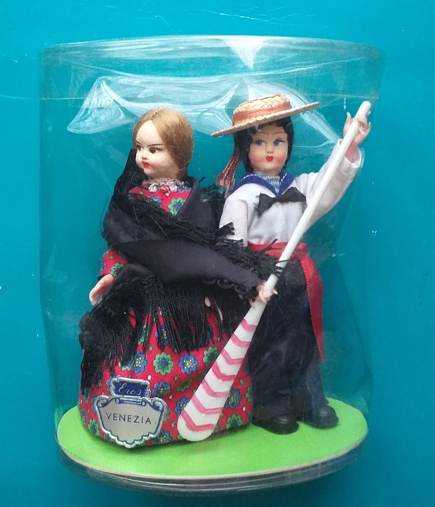 Couple, poup�es folkloriques, batelier de VENISE (VENEZIA) 6 Montauban (82)