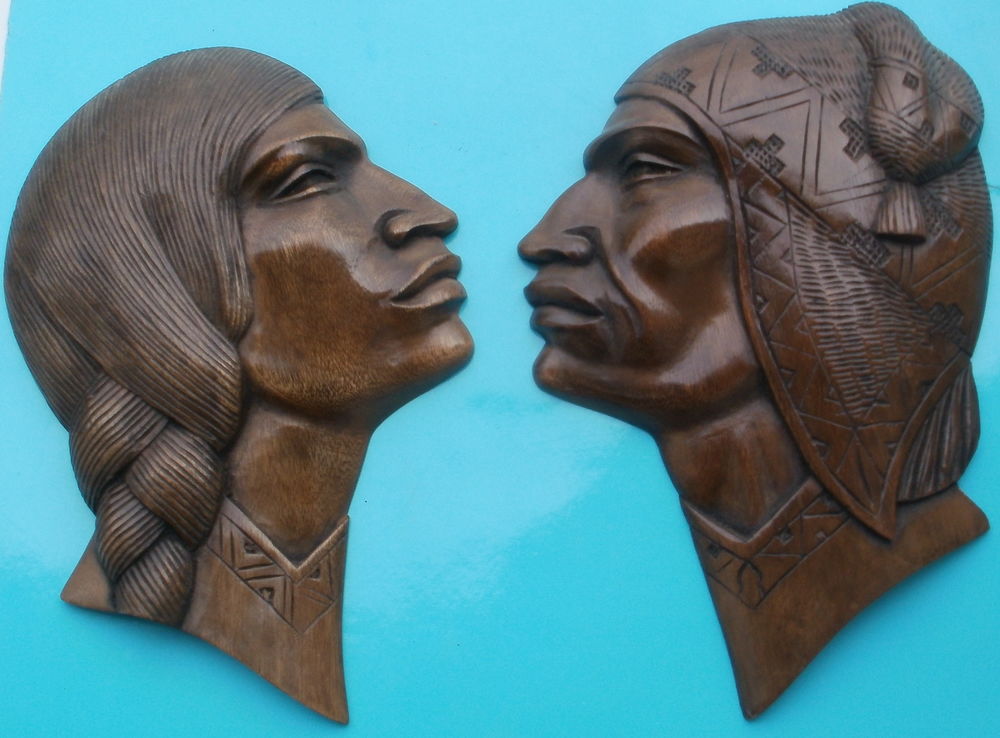 Couple, 2 têtes plates  en bois, sculpture de BOLIVIE 15 Montauban (82)