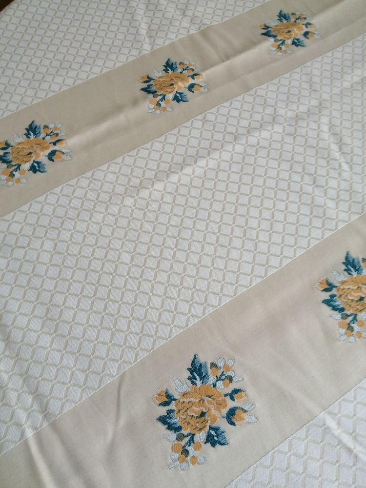 Achetez Coupon Tissu Jaune Quasi Neuf Annonce Vente A Chateauroux 36 Wb