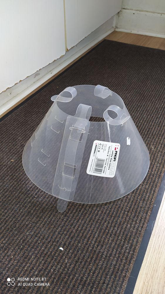 COURONNE ENTONOIRE 4 Tourette-du-Ch�teau (06)